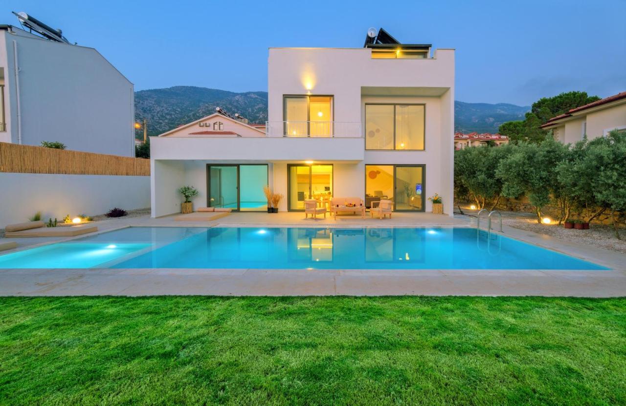 Villa Neo With 2 Private Pools, Bbq, Jacuzzi And Sauna Fethiye Ngoại thất bức ảnh