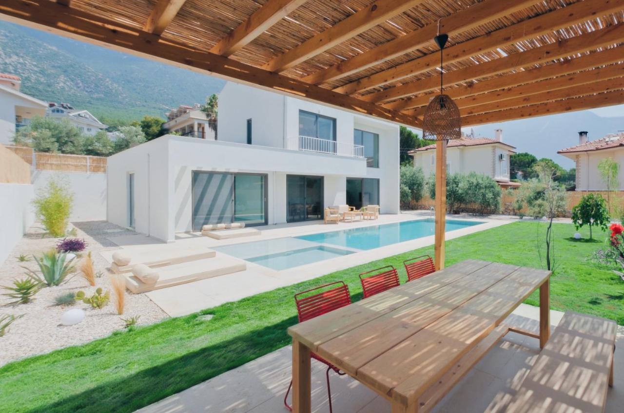 Villa Neo With 2 Private Pools, Bbq, Jacuzzi And Sauna Fethiye Ngoại thất bức ảnh